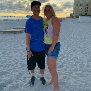 Meet your Posher, Sam